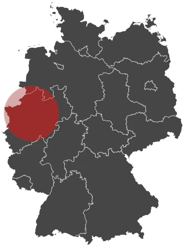 A map of Germany with a red circle highlighting the western region, showcases Plarads round-the-clock service and extensive global distribution network.